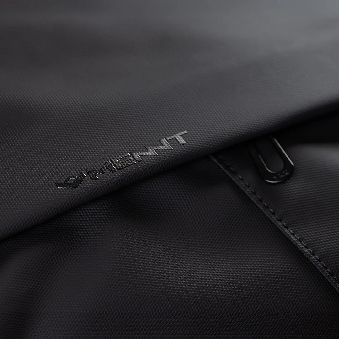 BANANO IMPERMEABLE TRIP ON BAG - Image 8